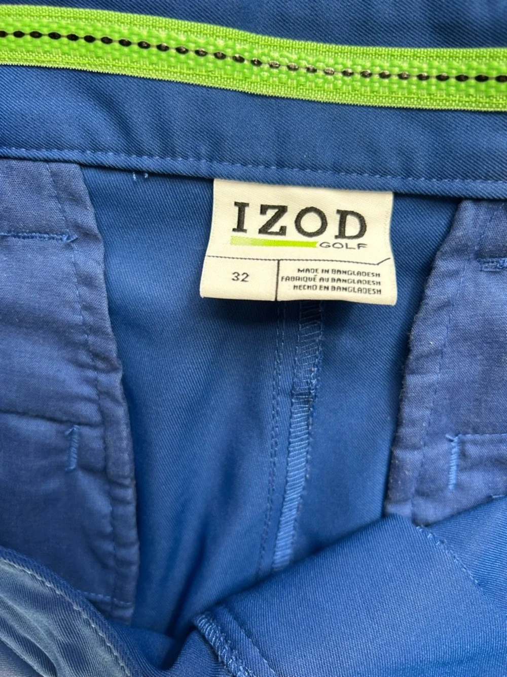 IZOD Golf Straight Fit Shorts Blue Waist 32 Sporty Outdoors Activewear - Picture 3 of 9